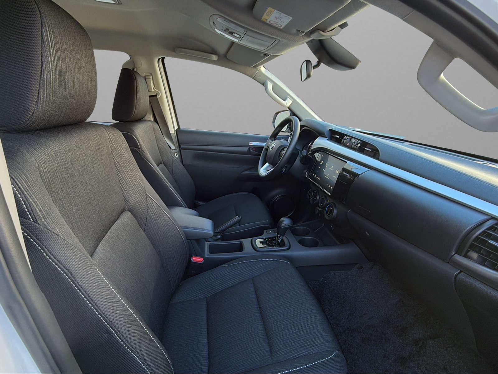 TOYOTA Hilux 2.4d Comfort Double Cab 4x4 A-image-7