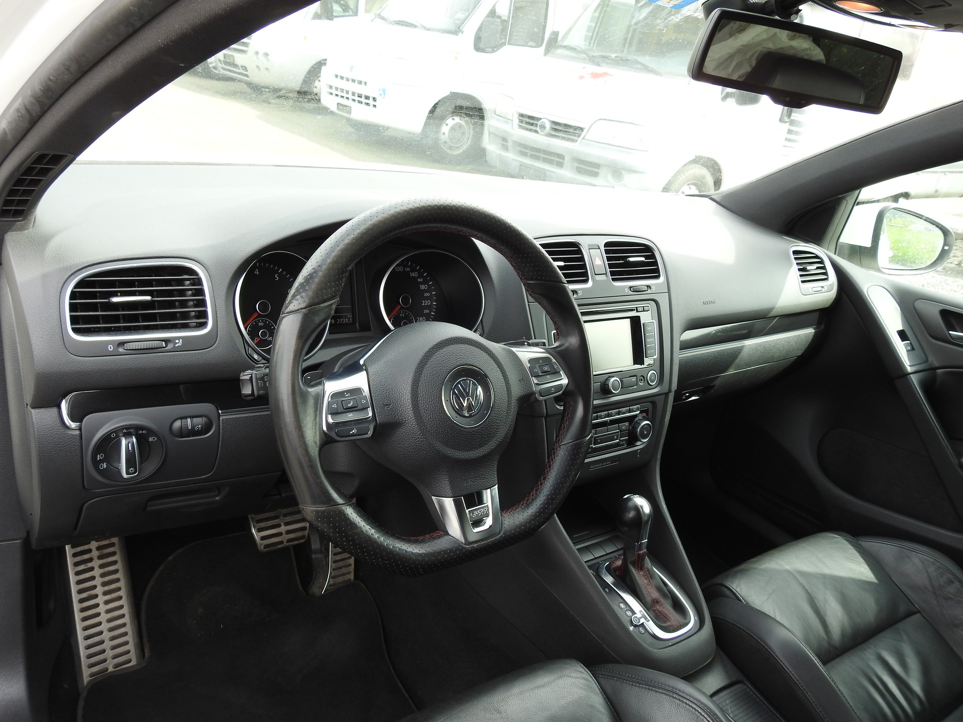 VW Golf 2.0 TSI GTI DSG-image-10