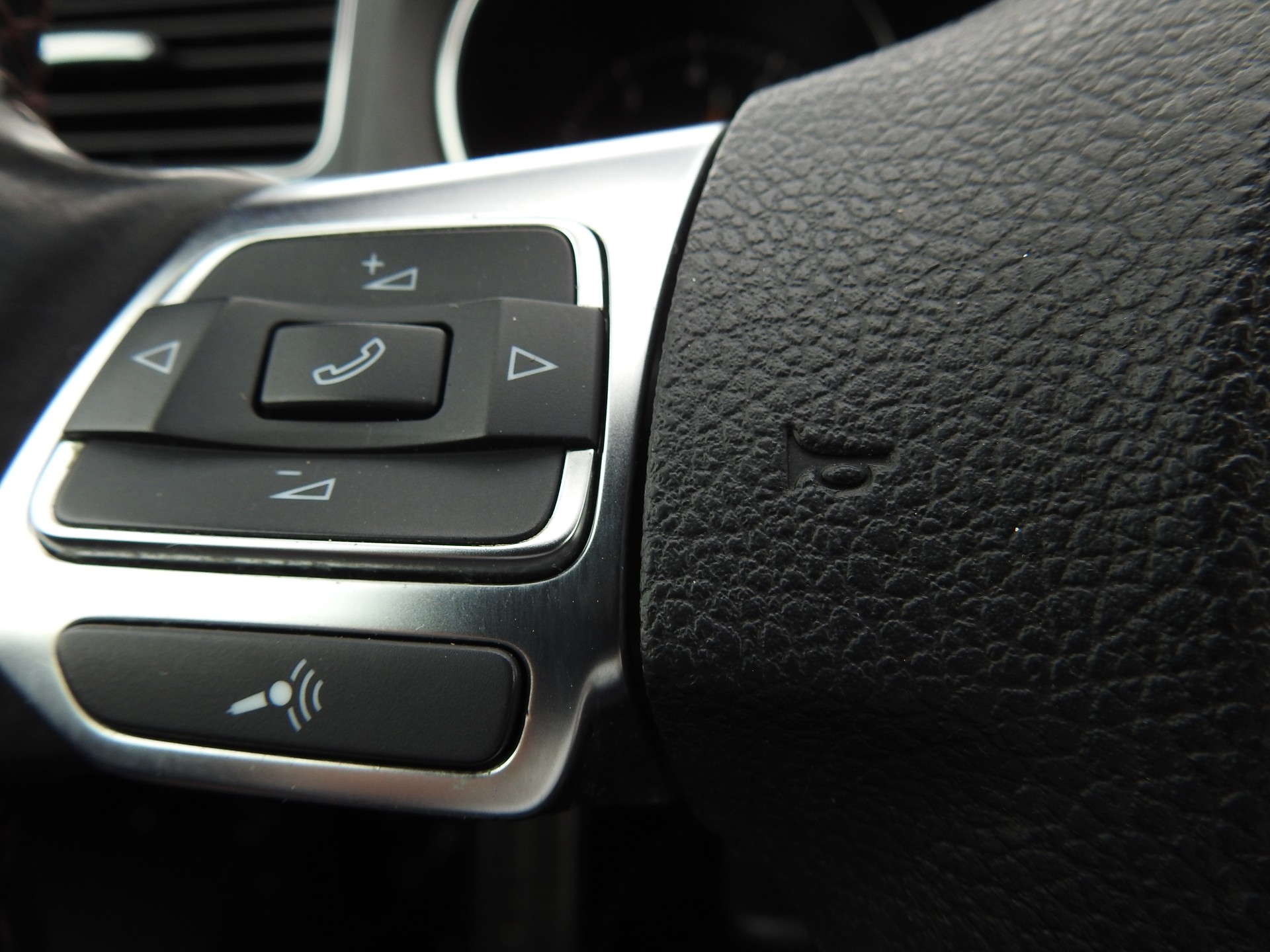 VW Golf 2.0 TSI GTI DSG-image-26