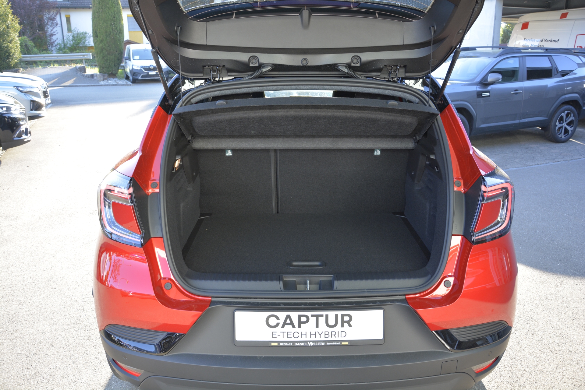 RENAULT CAPTUR techno full hybrid E-Tech 160-image-4