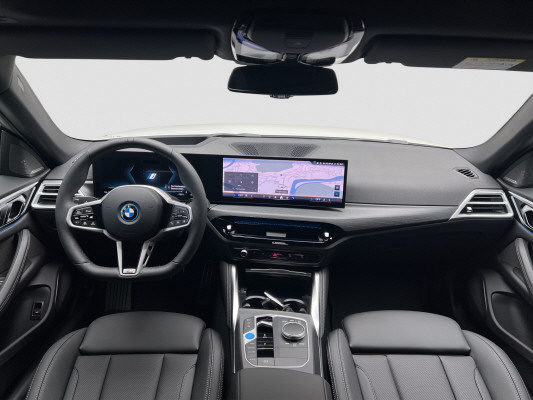 BMW i4 xDrive 40 M Sport Pro-image-10
