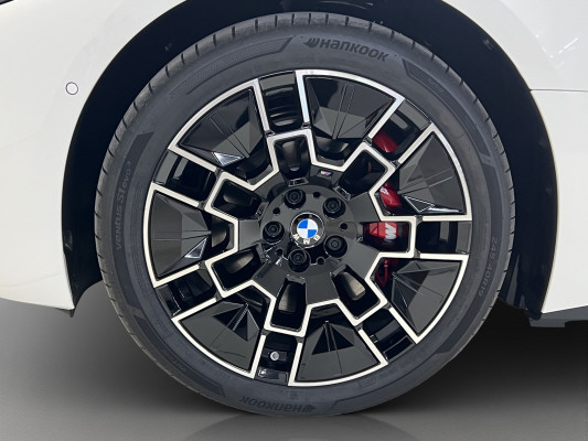 BMW i4 xDrive 40 M Sport Pro-image-7