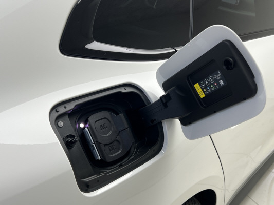BMW i4 xDrive 40 M Sport Pro-image-14