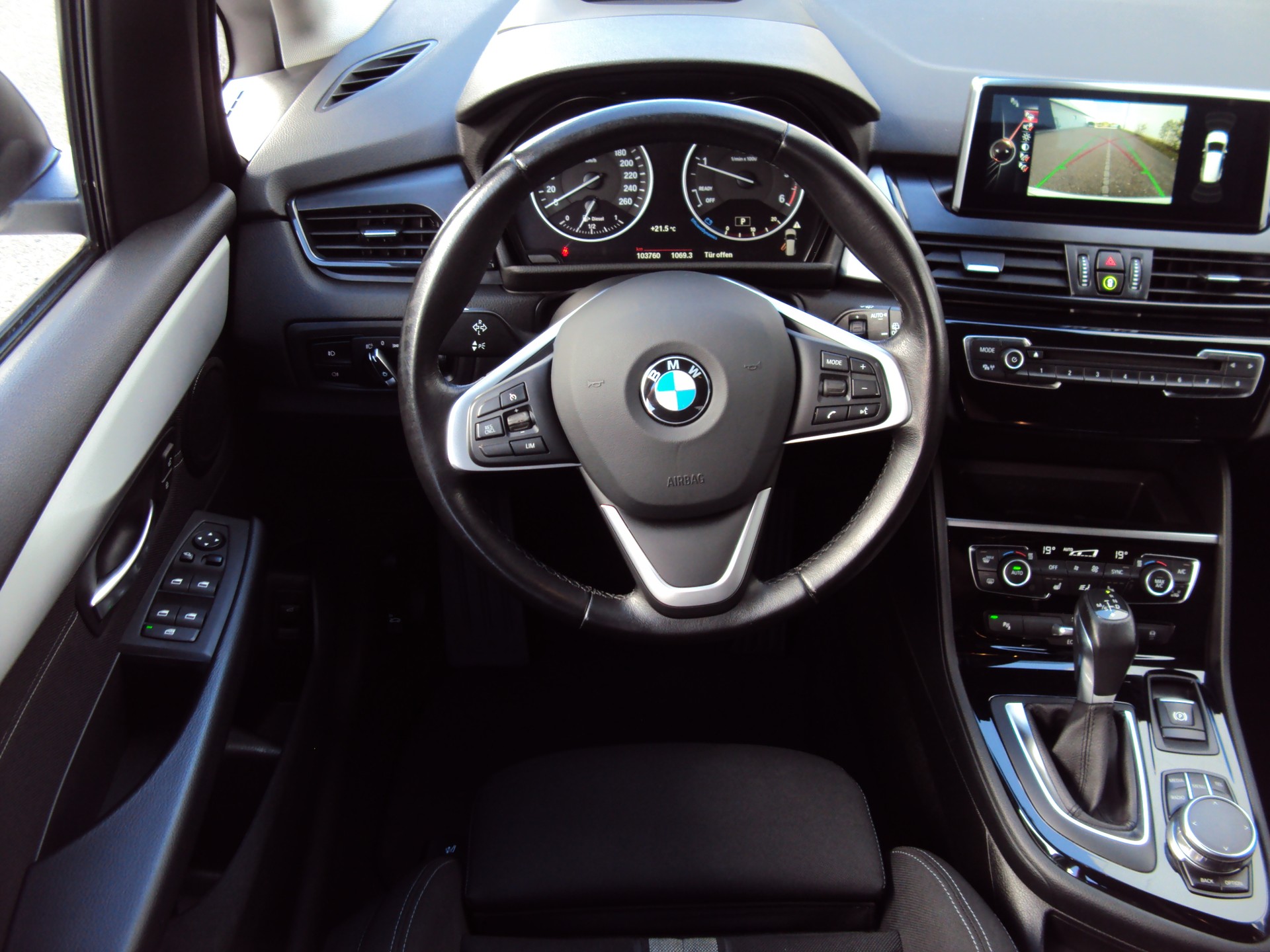 BMW 220d xDrive Gran Tourer Steptronic-image-8