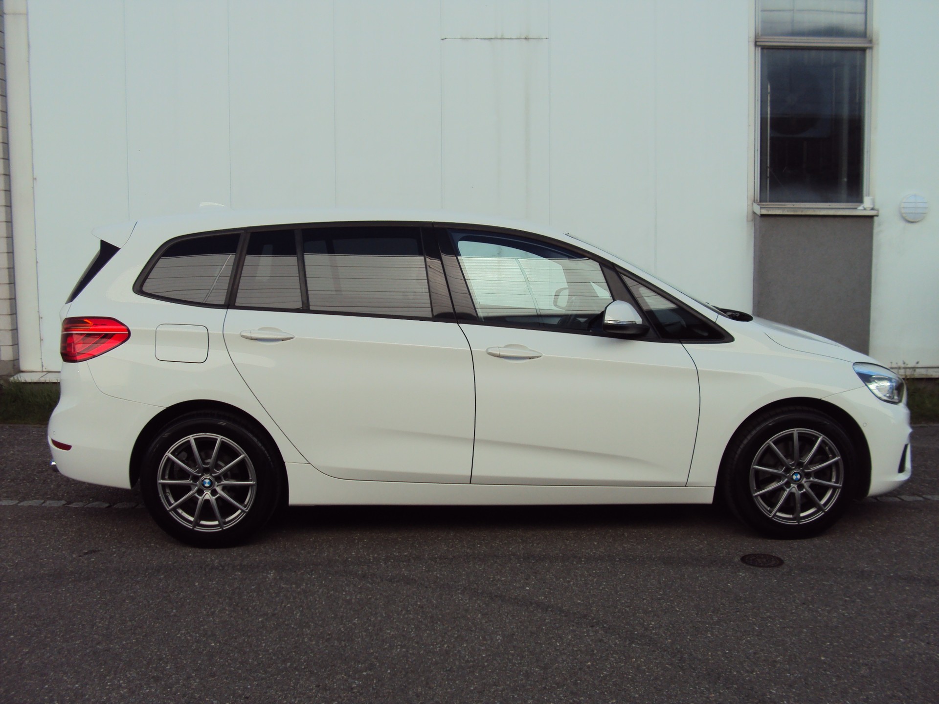 BMW 220d xDrive Gran Tourer Steptronic-image-6