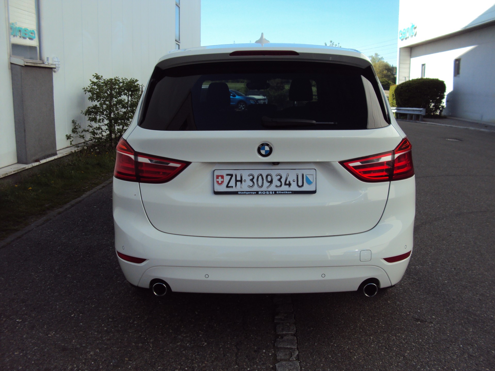 BMW 220d xDrive Gran Tourer Steptronic-image-5