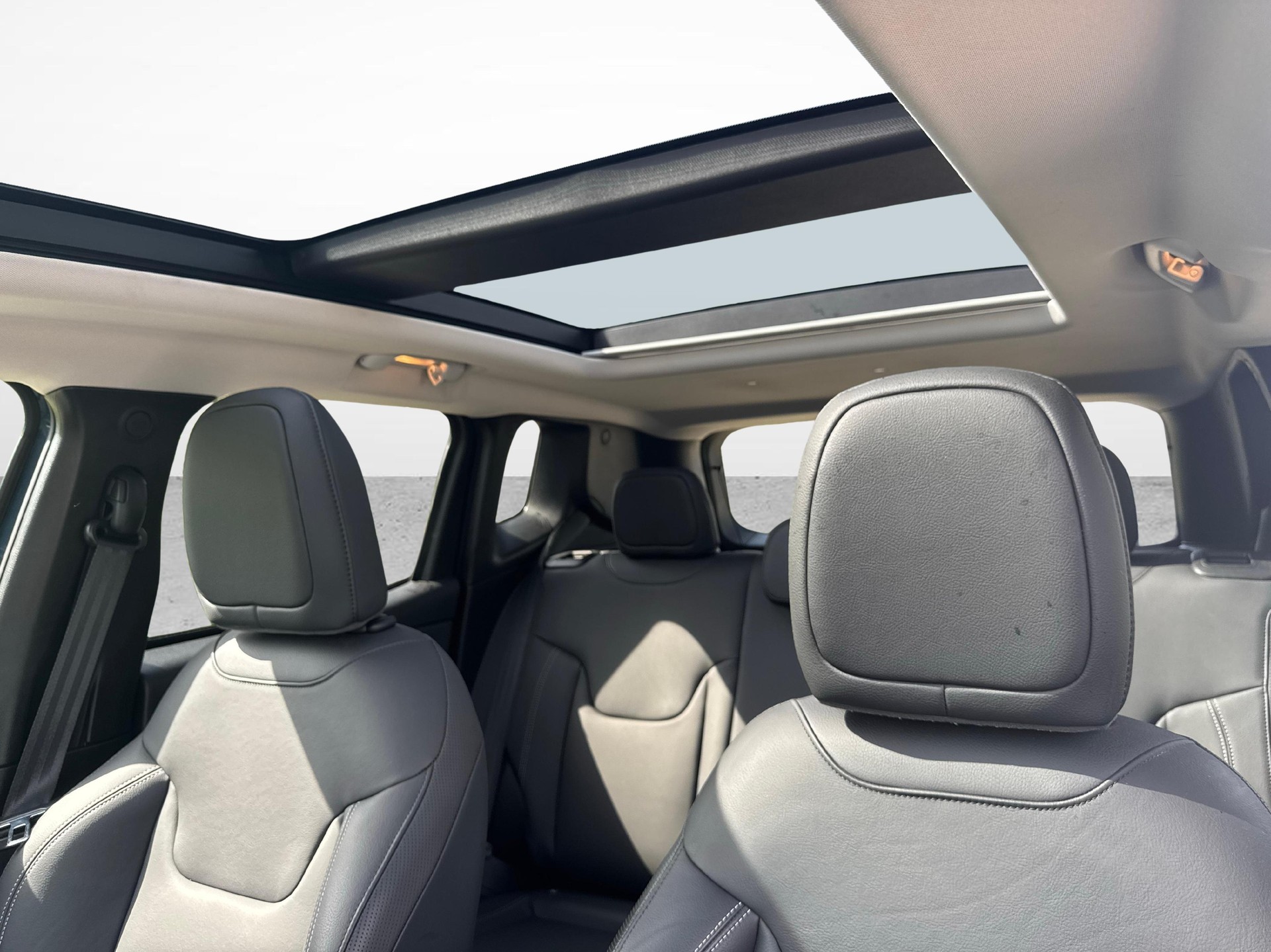 JEEP Renegade 1.5 Turbo S-image-15