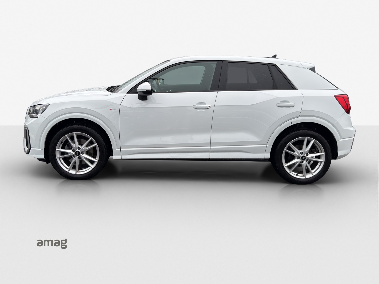AUDI Q2 40 TFSI S line Attraction quattro S-tronic-image-1