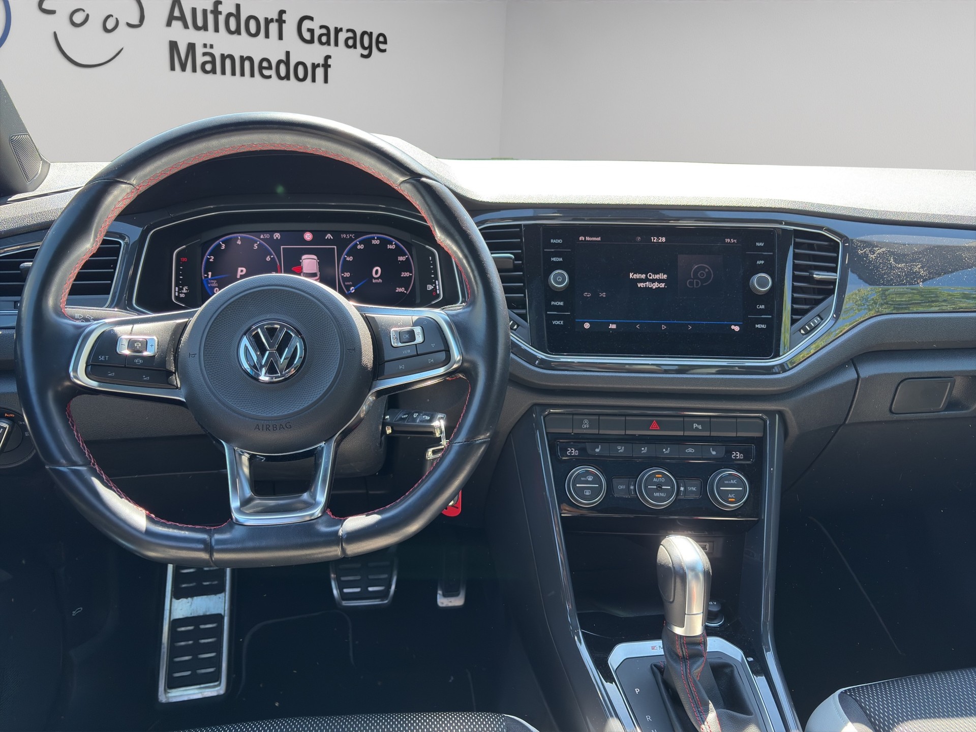VW T-Roc 2.0 TSI Sport DSG 4Motion-image-7