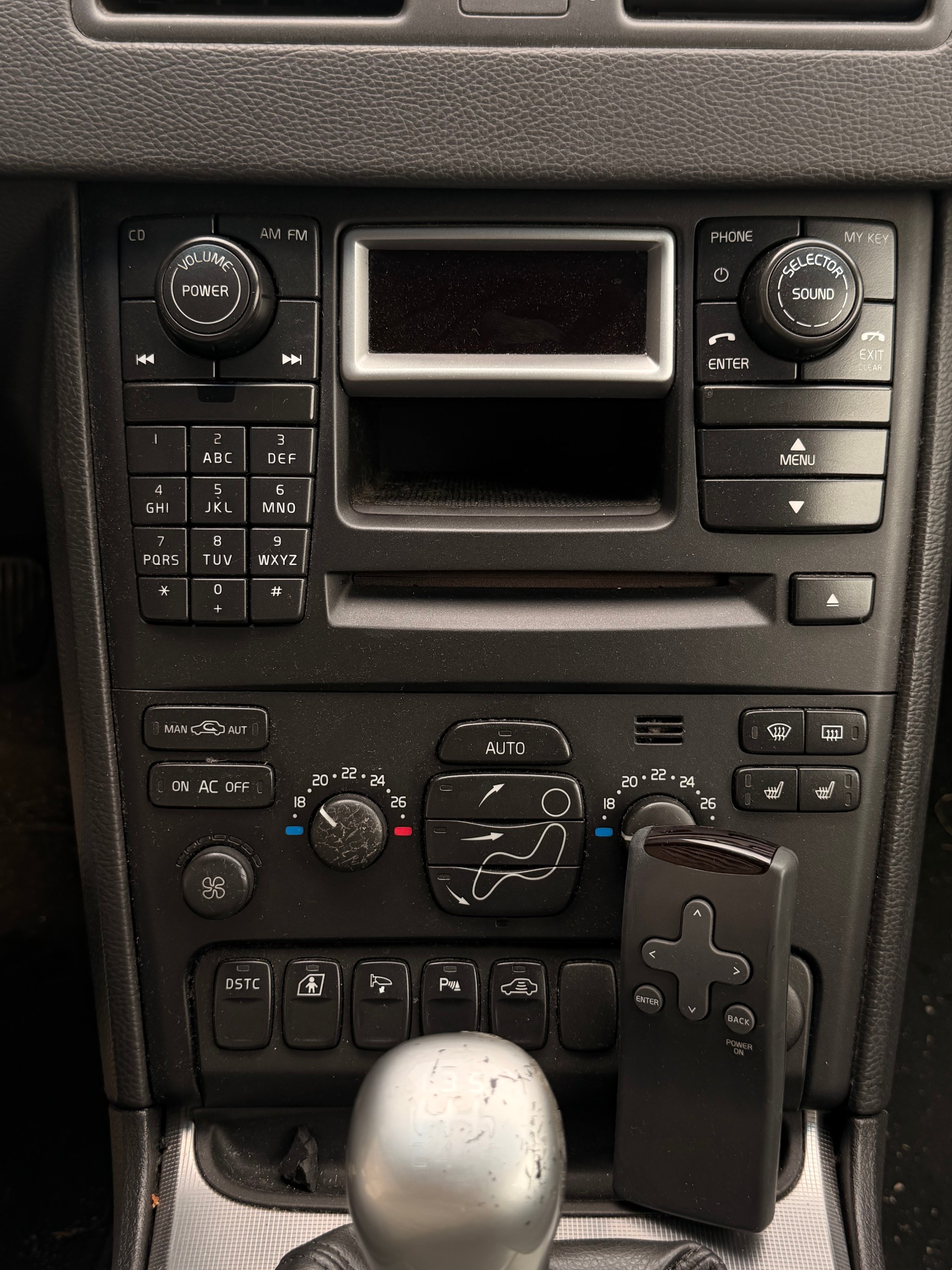 VOLVO XC90 2.5T AWD Momentum-image-7