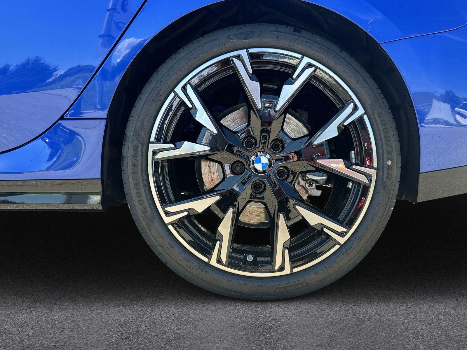 BMW 223 xDrive Gran Coupé 48V M Sport Steptronic-image-8