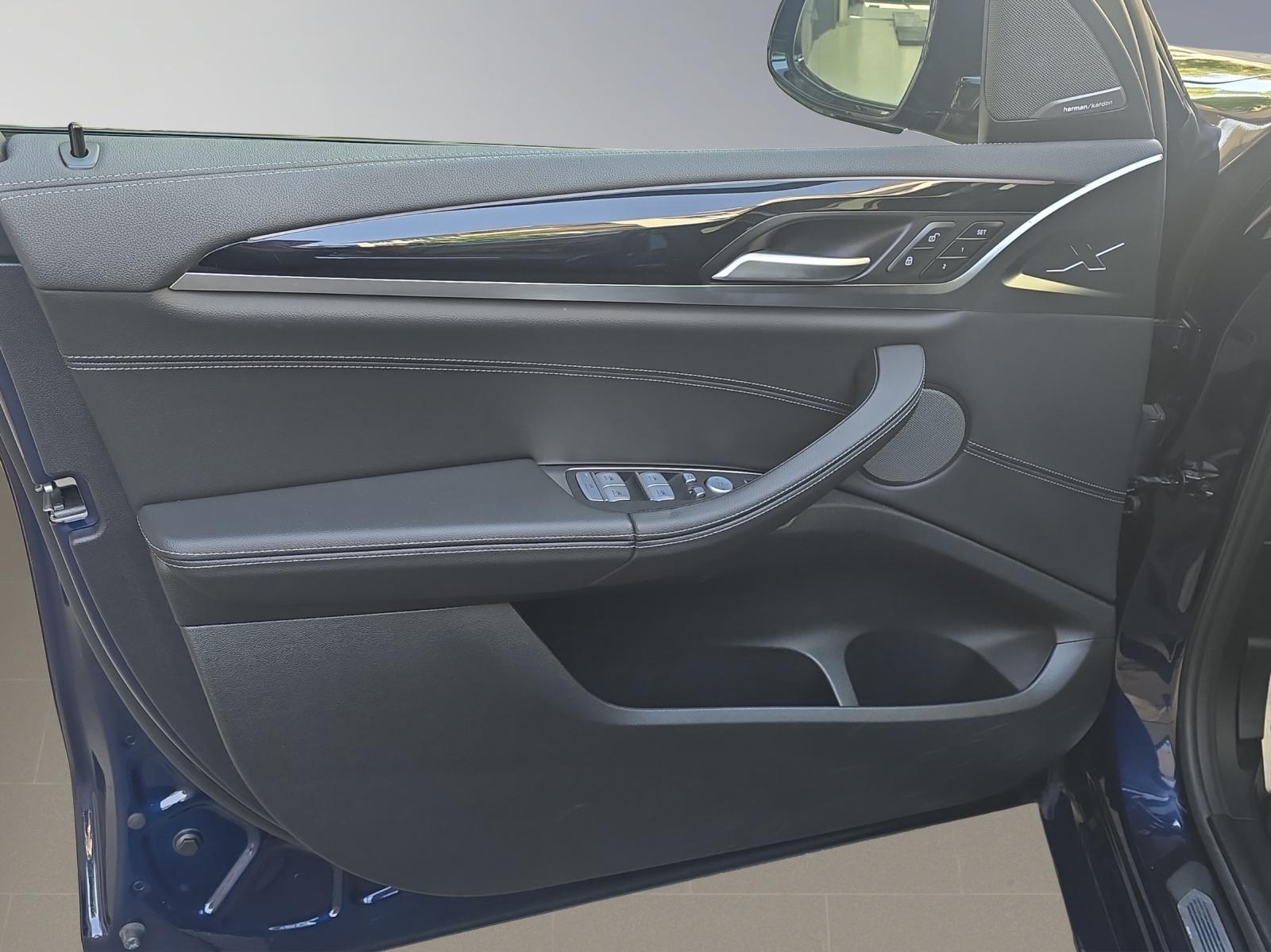 BMW X3 M40i-image-13