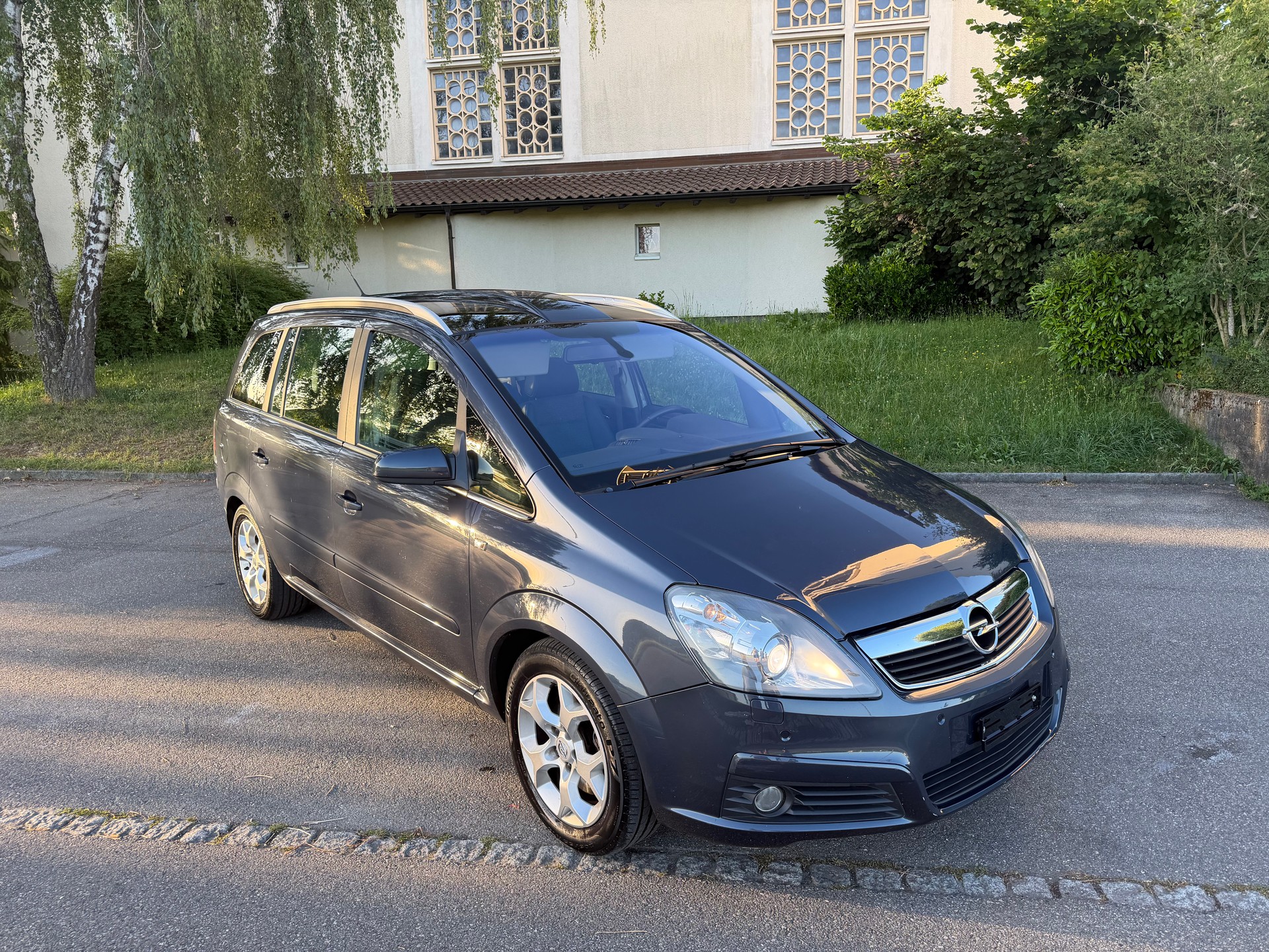 OPEL Zafira 1.9 CDTI Cosmo ***FRISCH AB MFK***-showroom-element-3