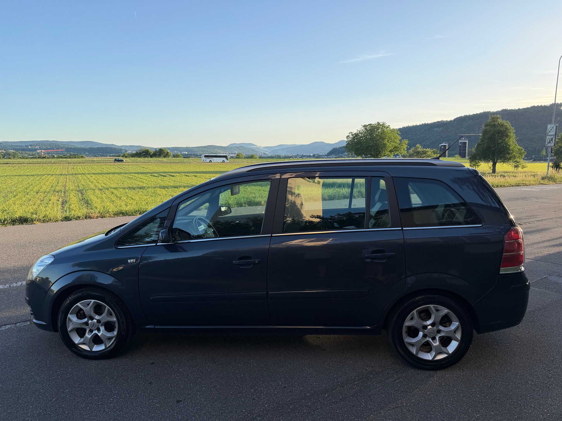 OPEL Zafira 1.9 CDTI Cosmo ***FRISCH AB MFK***-image-8