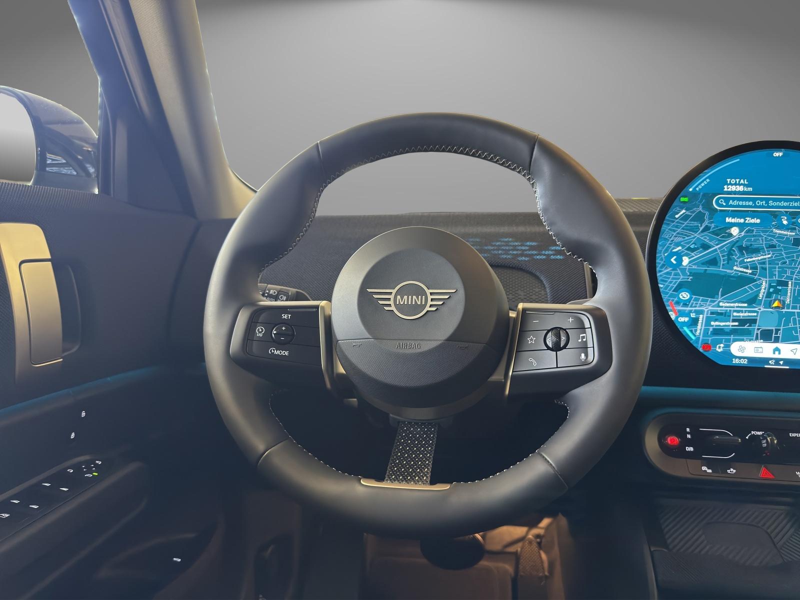 MINI Countryman E-image-13