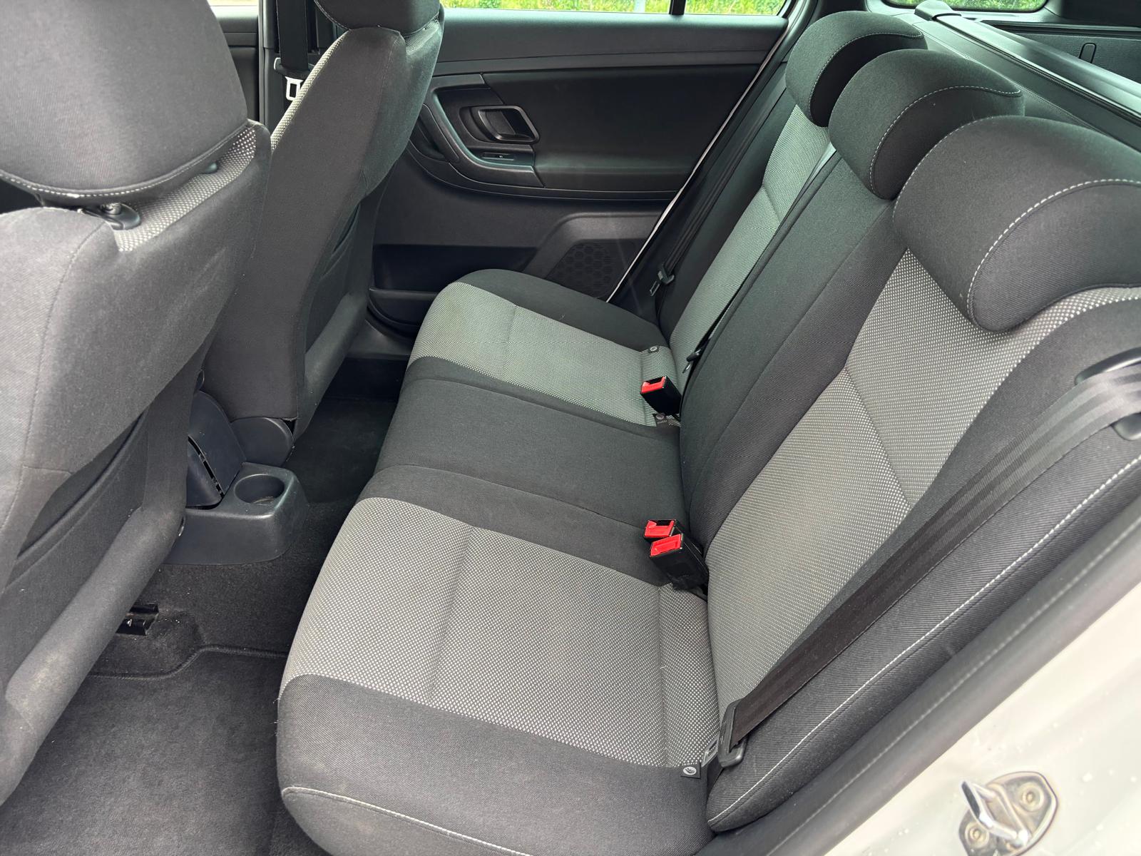 SKODA Fabia 1.2 TSI Monte Carlo-image-9