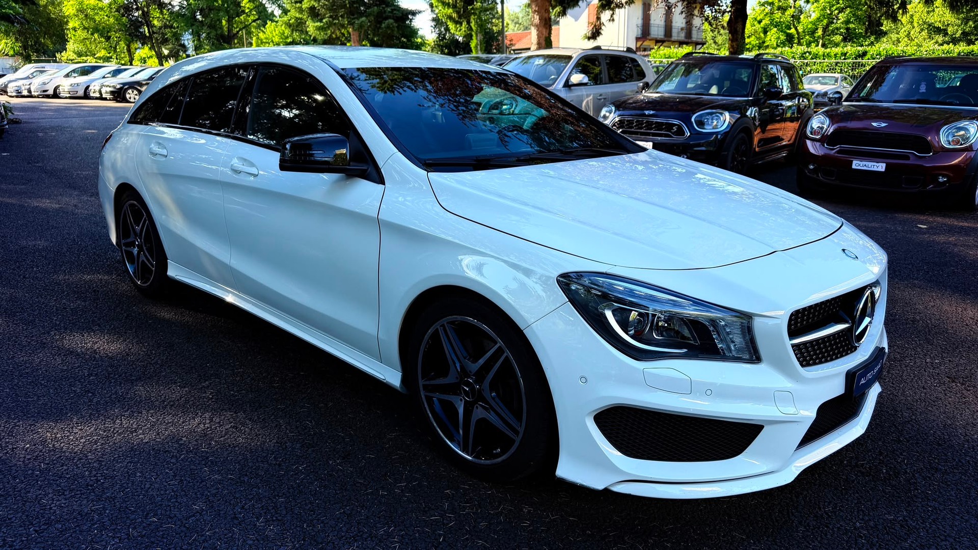 MERCEDES-BENZ CLA Shooting Brake 250 7G-DCT 4Matic-image-1