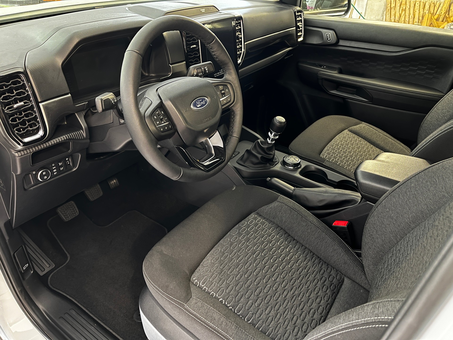 FORD Ranger XLT 2.0 Eco Blue 4x4-image-4