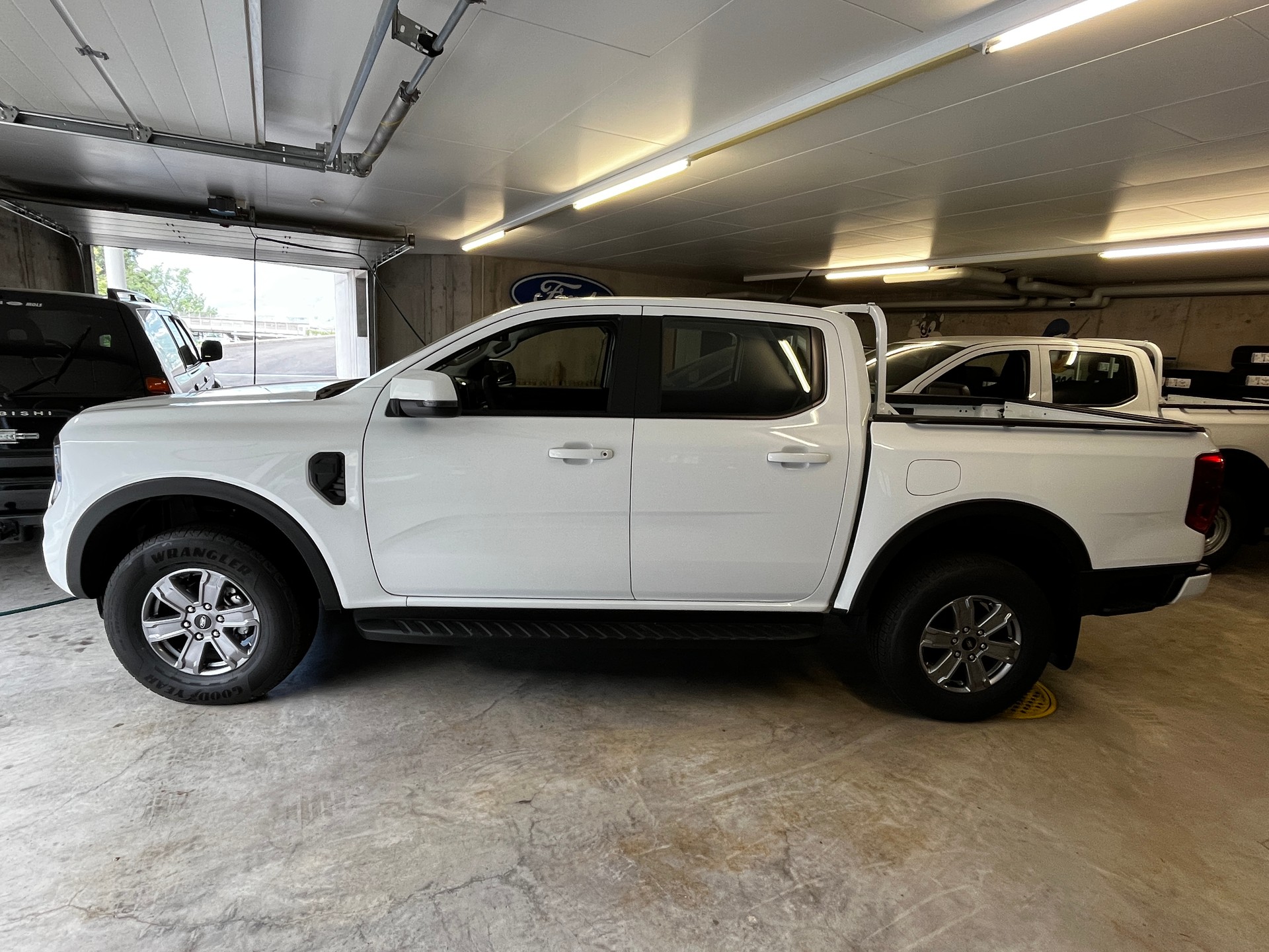 FORD Ranger XLT 2.0 Eco Blue 4x4-image-3