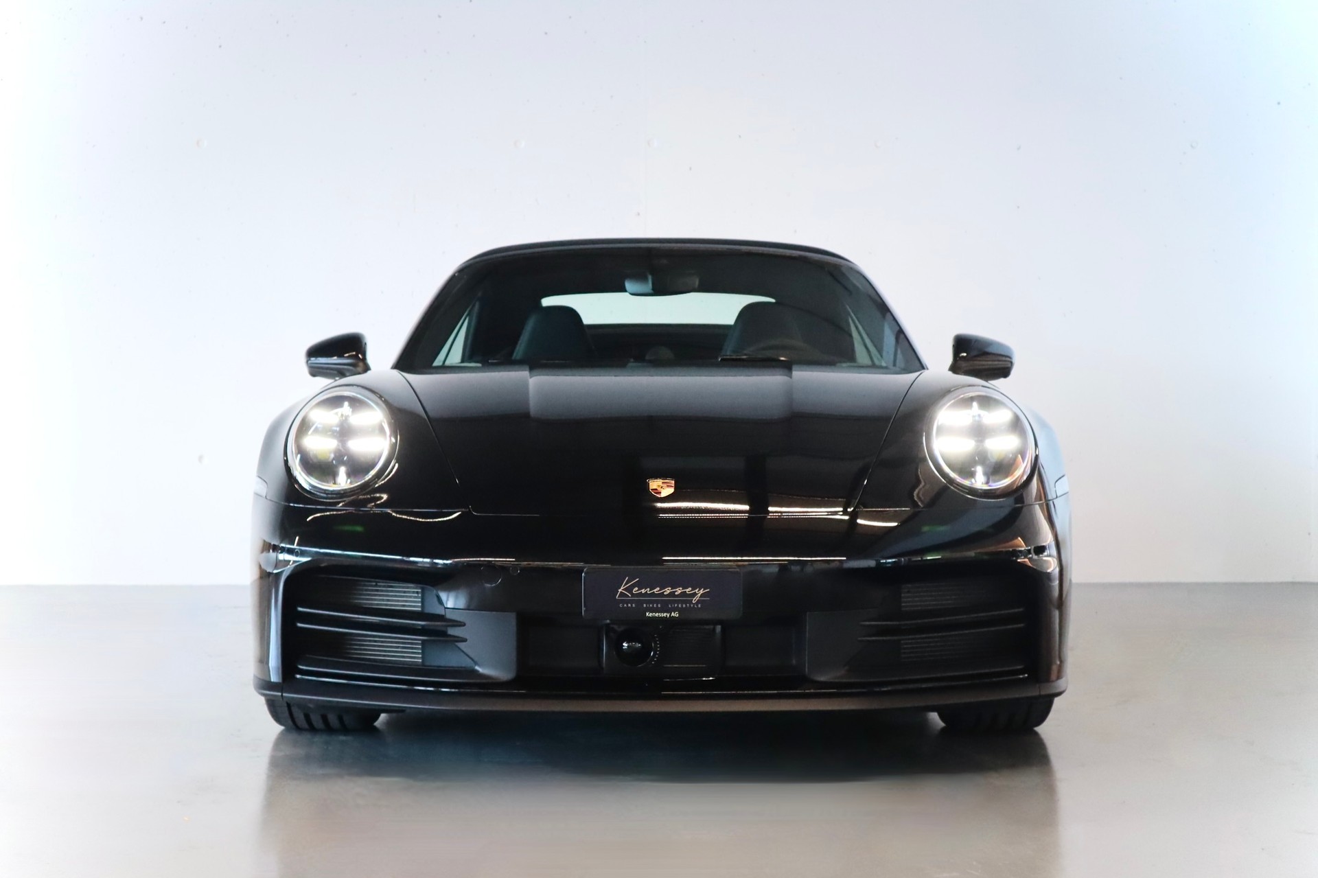PORSCHE 911 Carrera Cabriolet PDK | CH-FZG | PORSCHE GARANTIE | SPORTAUSPUFF | SPORT CHRONO | SITZBELÜFTUNG | 360° KAMERA-image-6