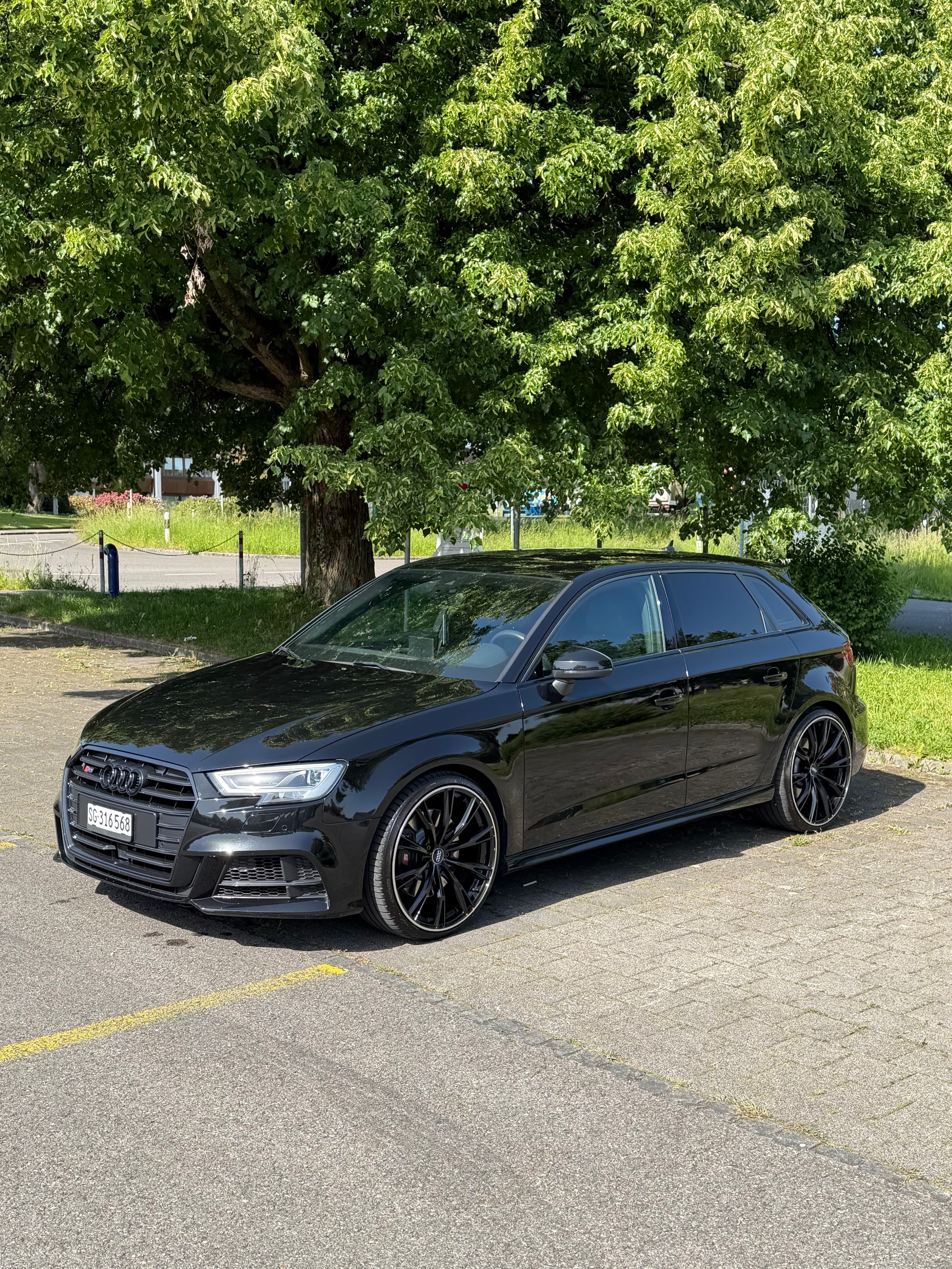 AUDI 2.0 T FSI quattro S-Tronic-image-5
