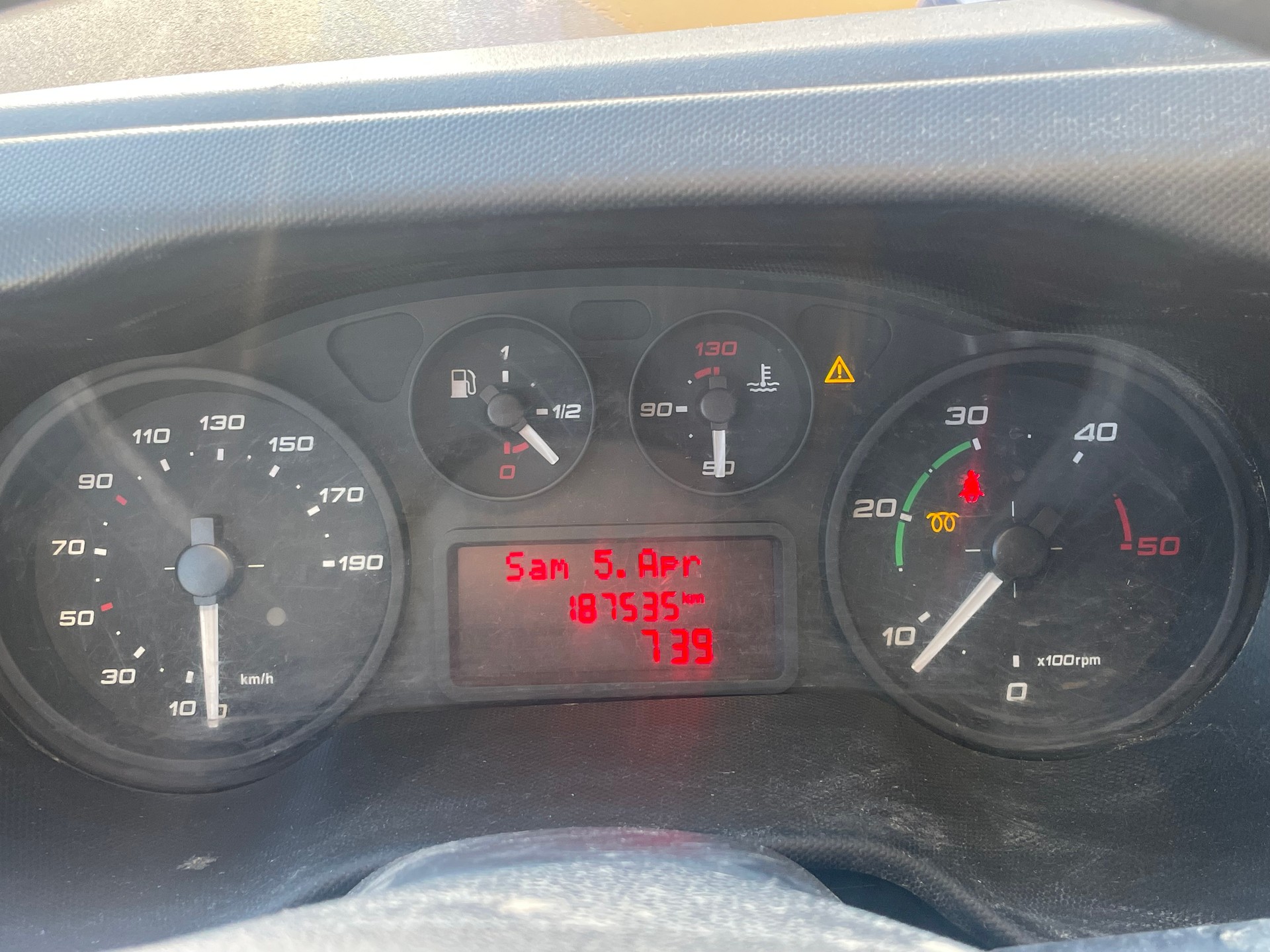 IVECO 35S15-image-6