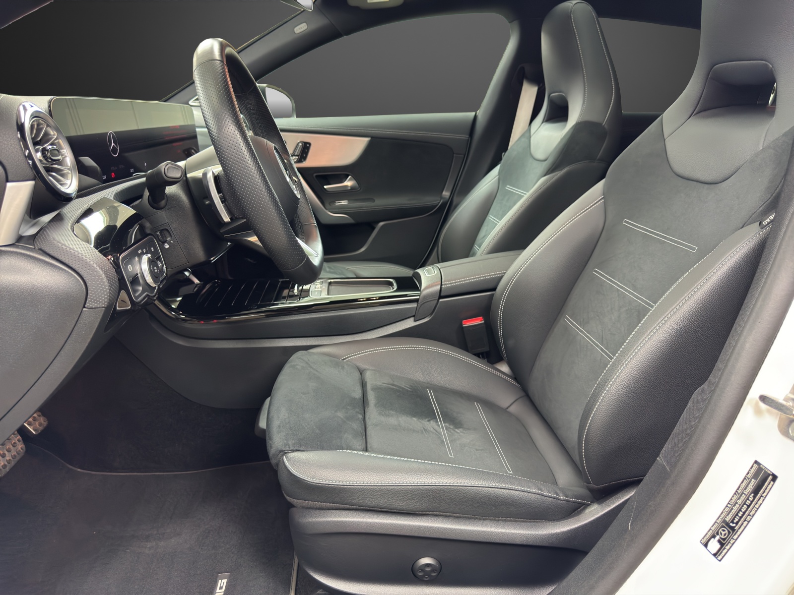 MERCEDES-BENZ CLA SB 250 8G-DCT 4M-image-9