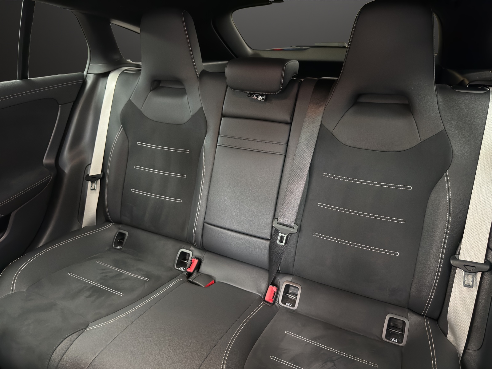MERCEDES-BENZ CLA SB 250 8G-DCT 4M-image-14
