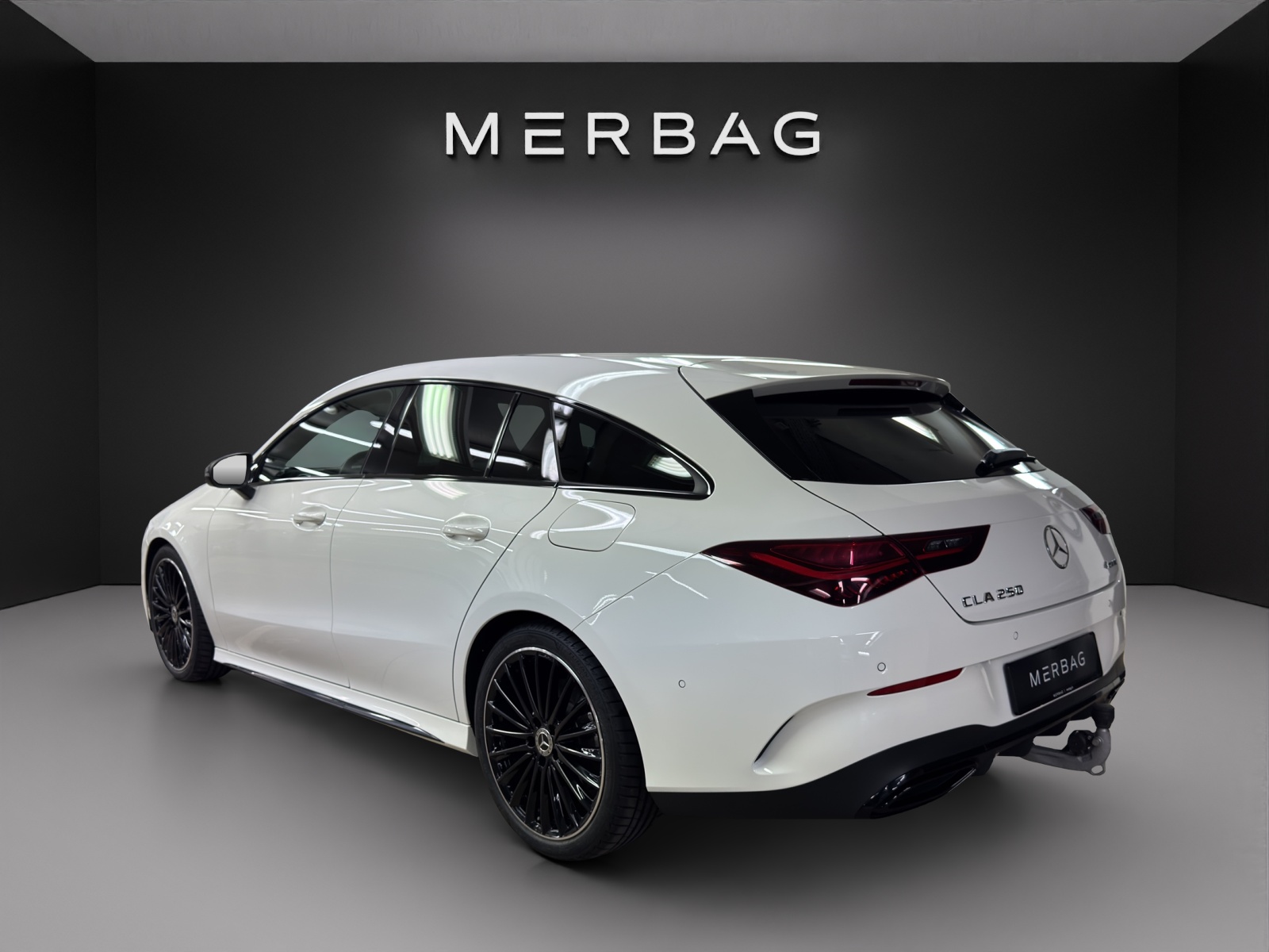 MERCEDES-BENZ CLA SB 250 8G-DCT 4M-image-2