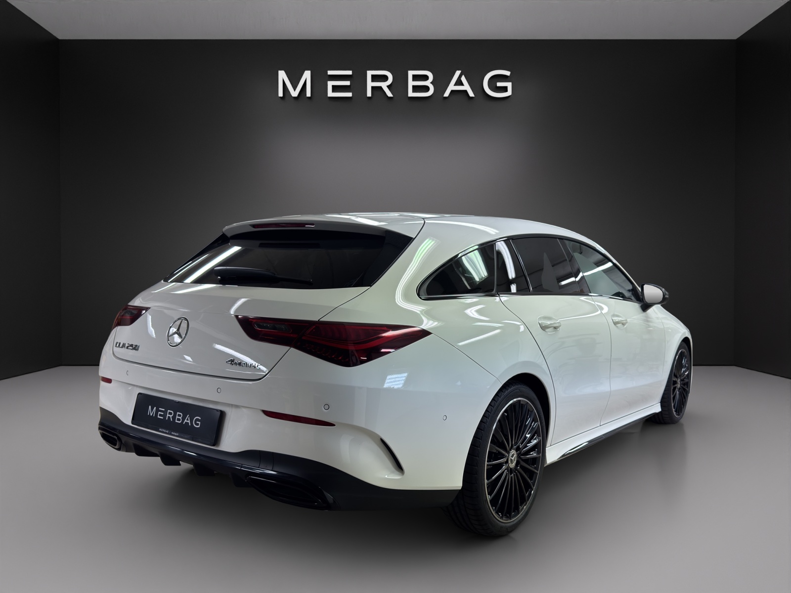 MERCEDES-BENZ CLA SB 250 8G-DCT 4M-image-4