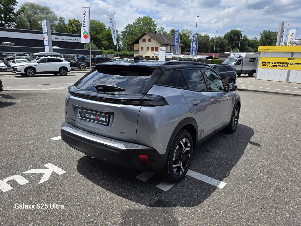 PEUGEOT 2008 e-GT-image-1