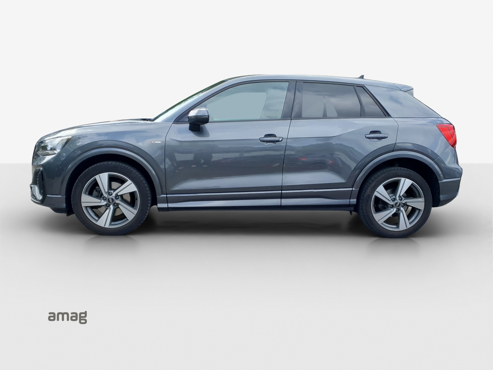AUDI Q2 40 TFSI S line Attraction quattro S-tronic-showroom-element-1