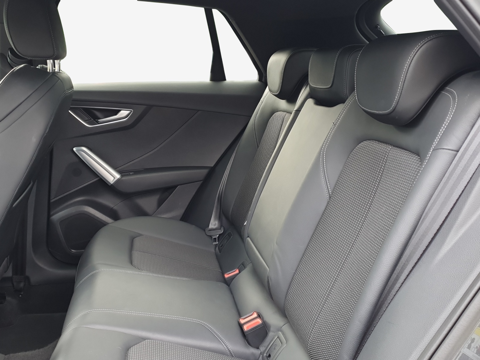 AUDI Q2 40 TFSI S line Attraction quattro S-tronic-image-11