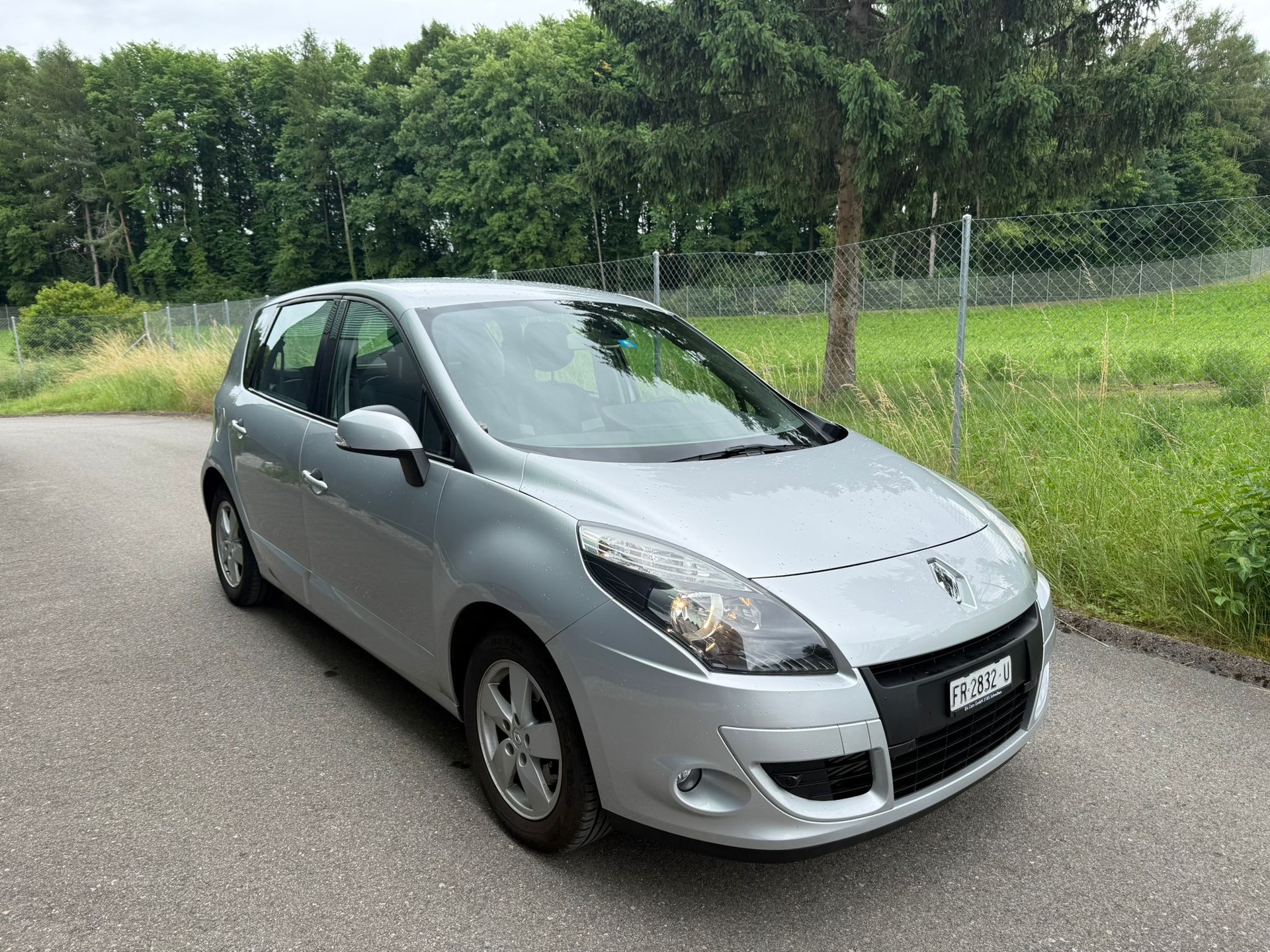 RENAULT Scénic 1.4 16V Turbo Bose-image-0
