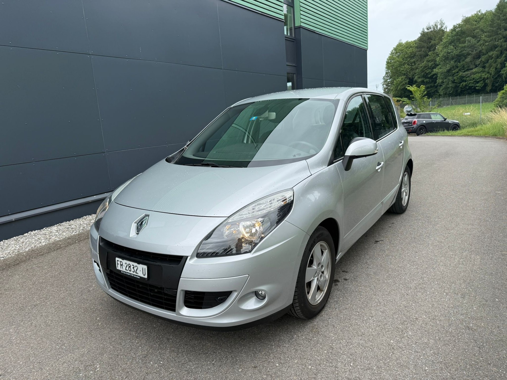 RENAULT Scénic 1.4 16V Turbo Bose-image-1