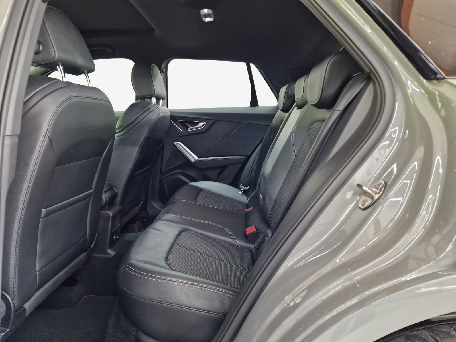 AUDI SQ2 TFSI quattro S-tronic-image-11