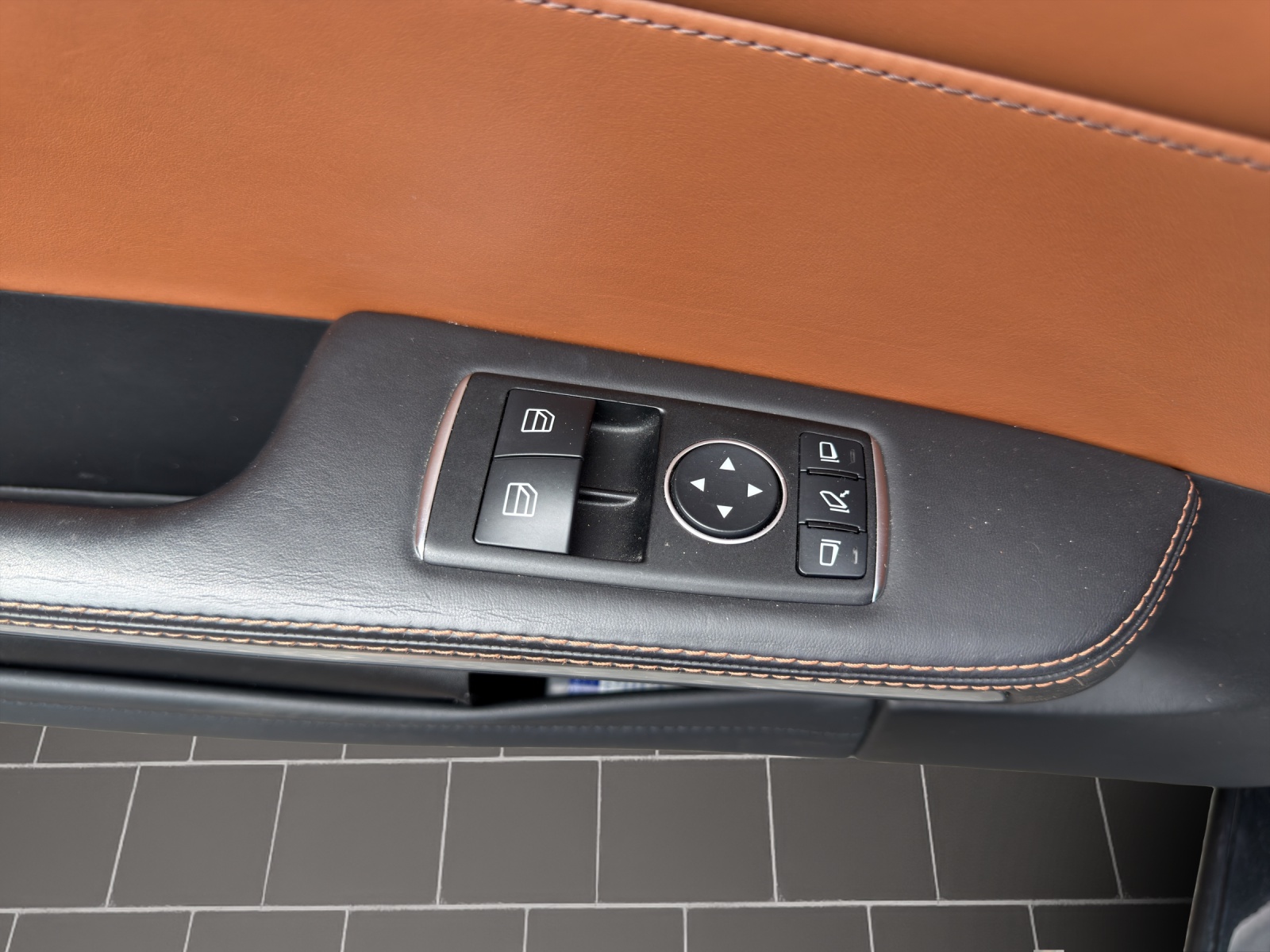 MERCEDES-BENZ AMG GT S Speedshift DCT-image-13