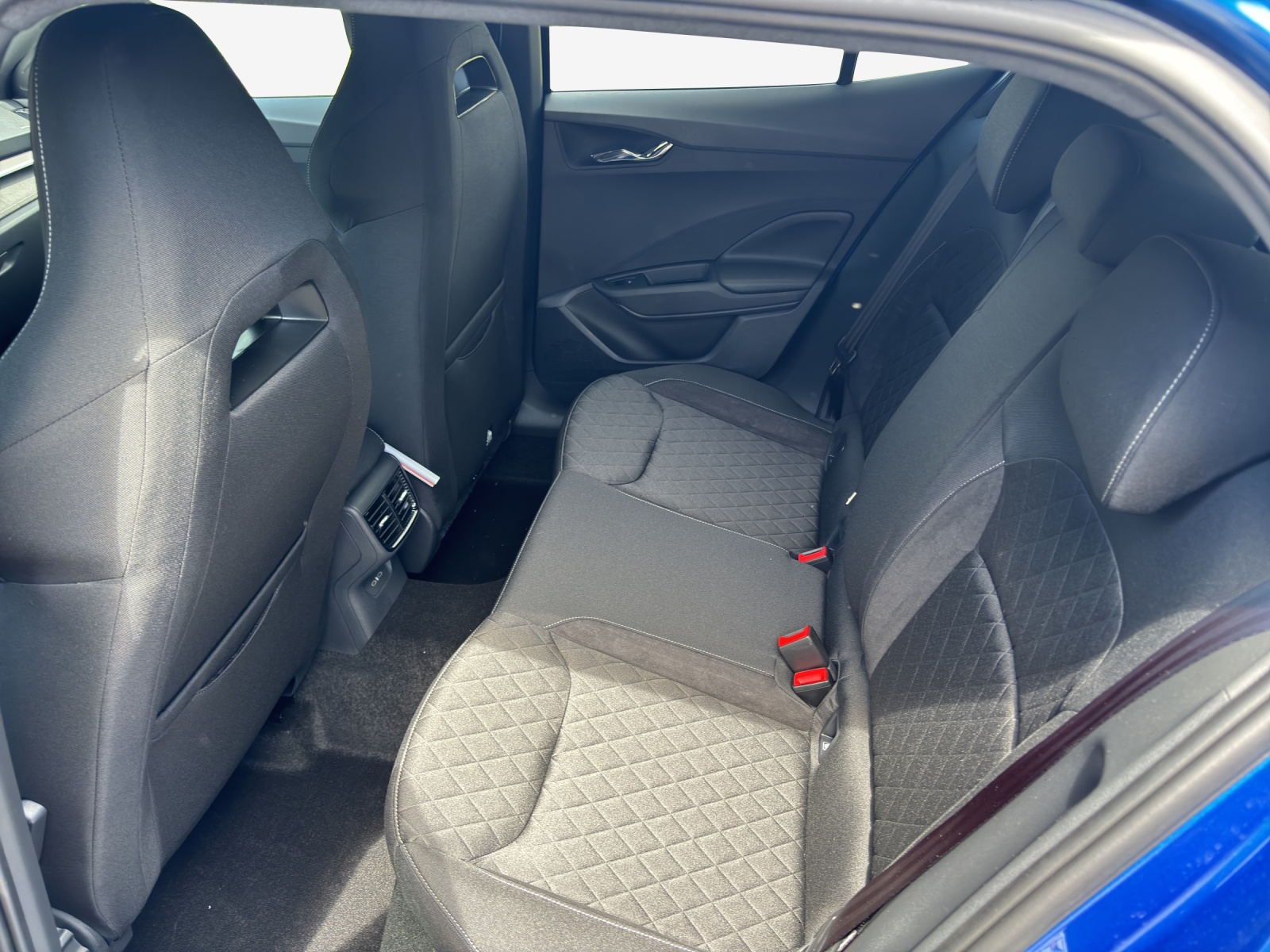 SKODA Fabia 1.0 TSI Dynamic DSG-image-11