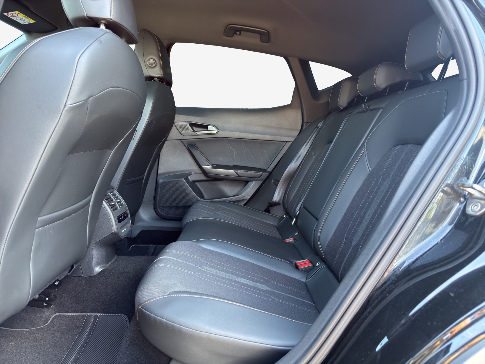 CUPRA Formentor 1.5 TSI Inicio DSG-image-11