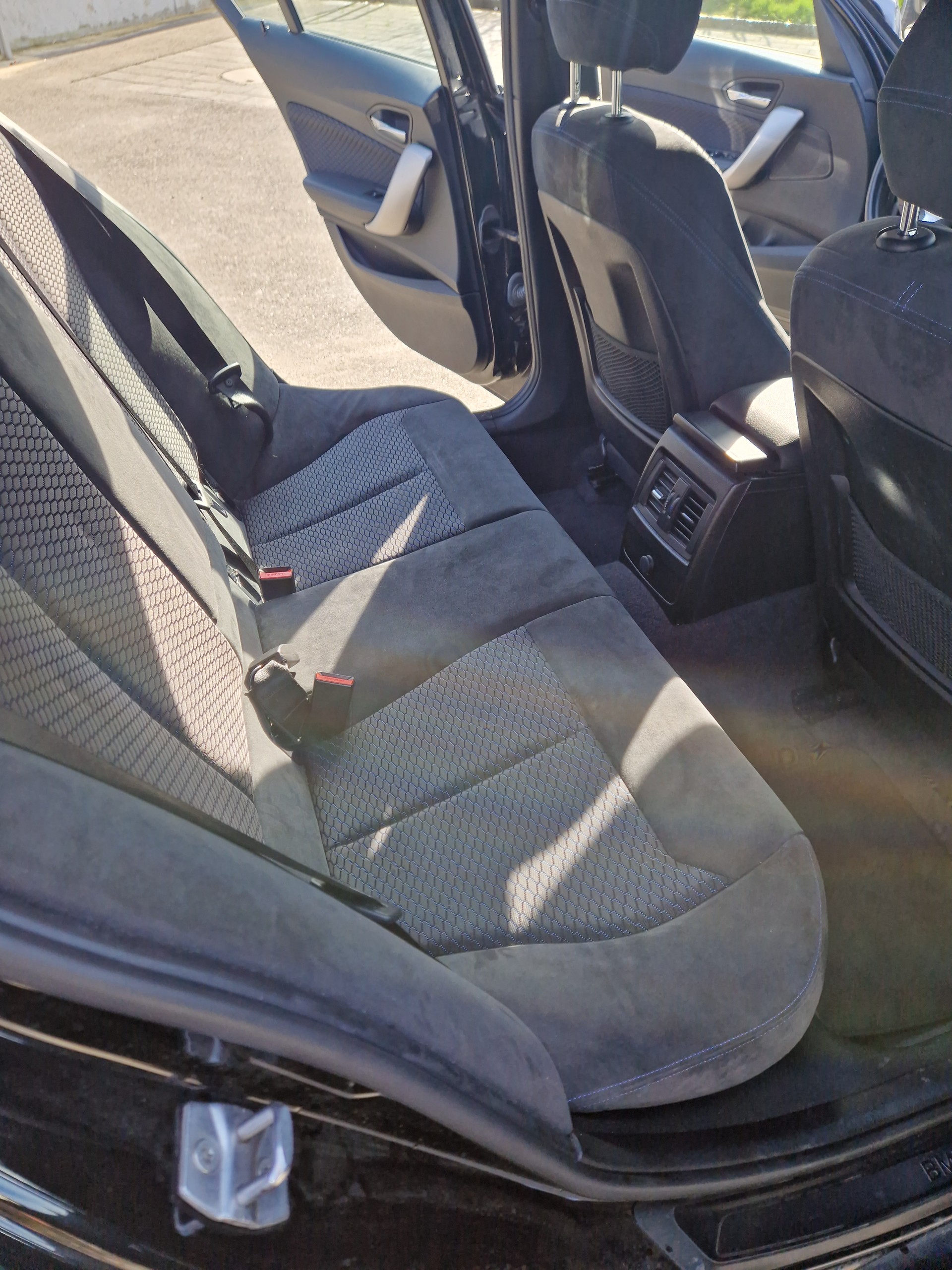 BMW M135i xDrive-image-5