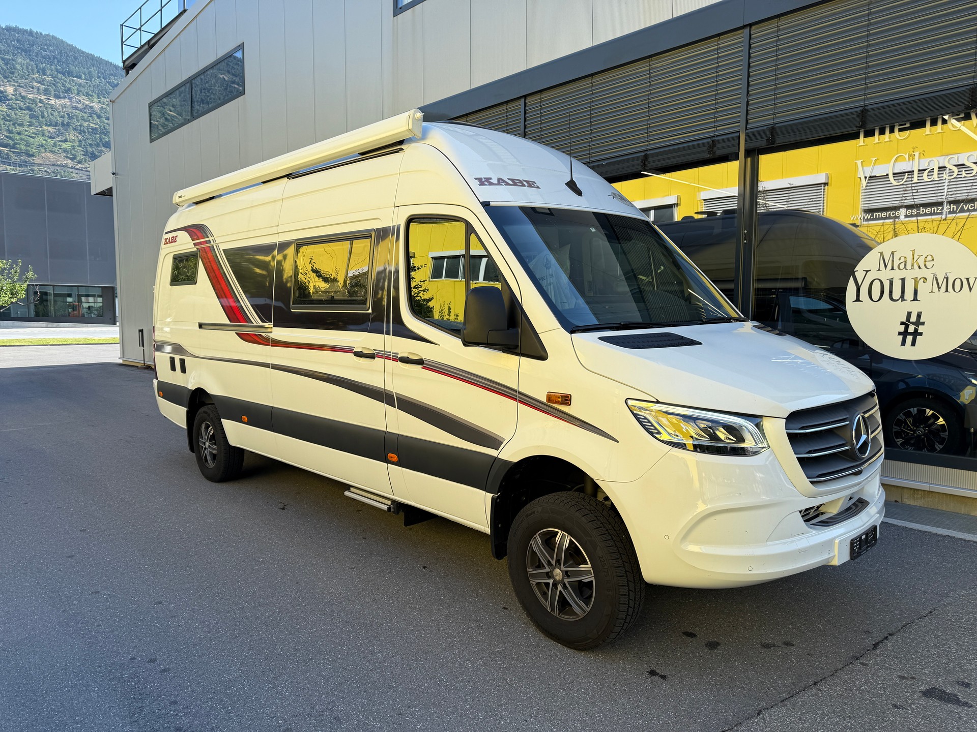 KABE 690 LB 4x4 Van-image-0