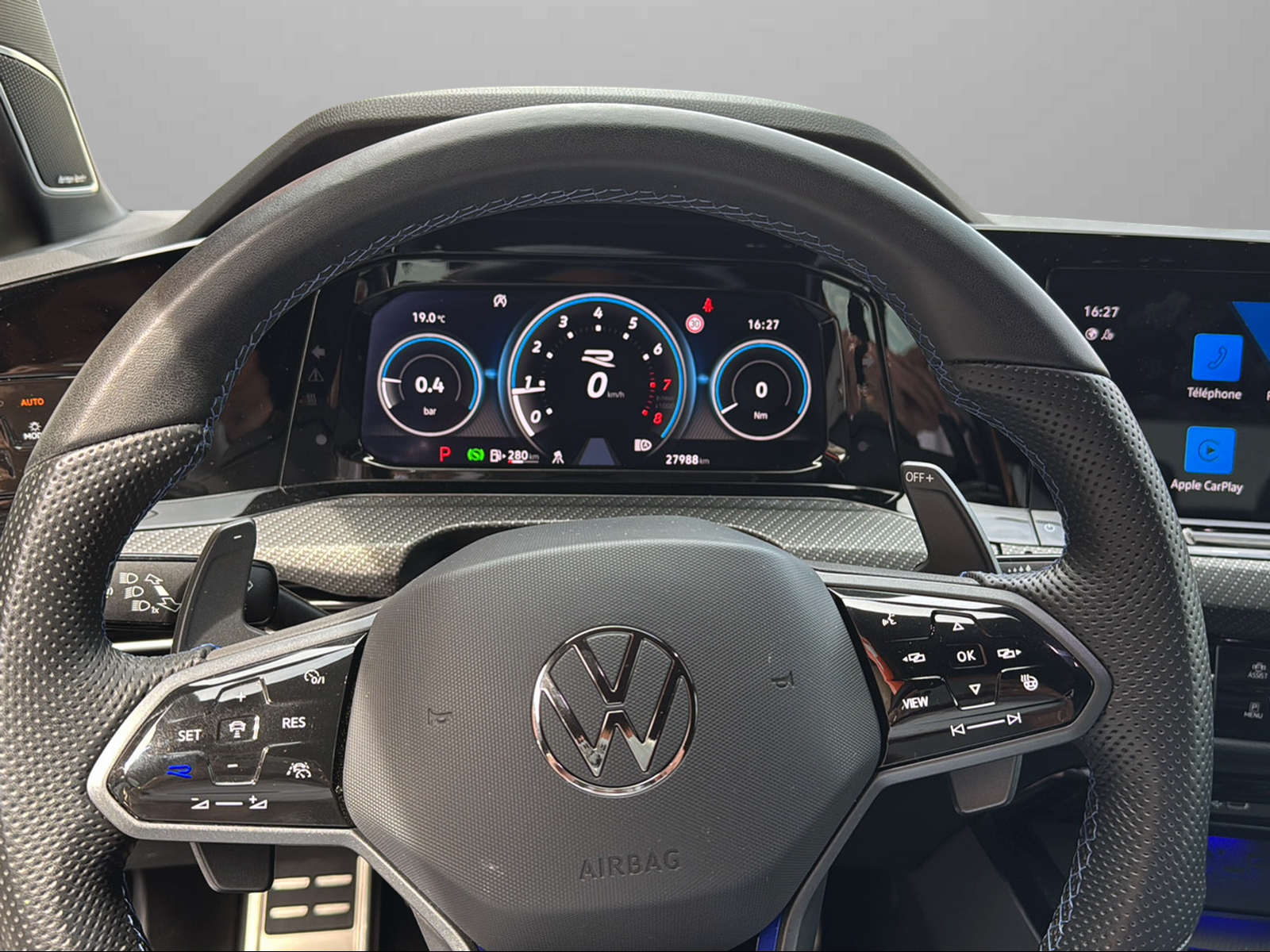 VW Golf 2.0 TSI R DSG 4Motion R Performance-image-13