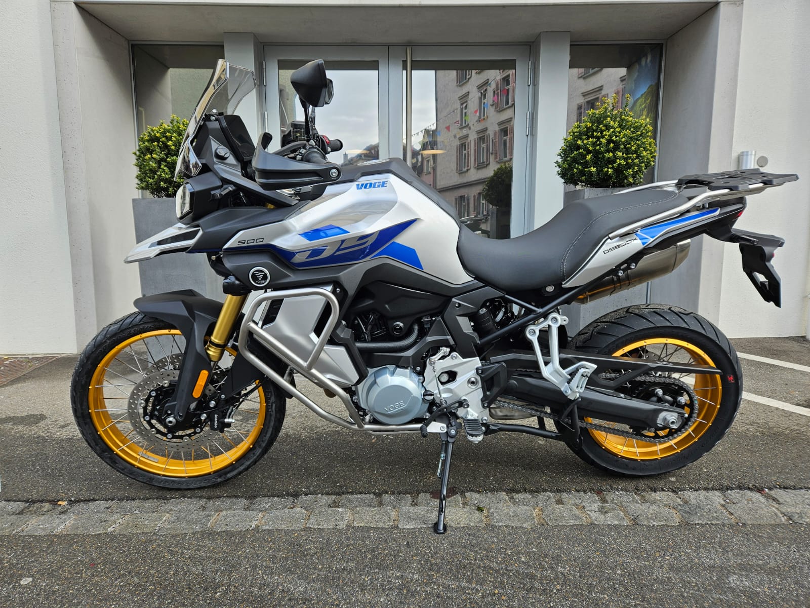 VOGE 900DSX ADVENTURE-showroom-element-2