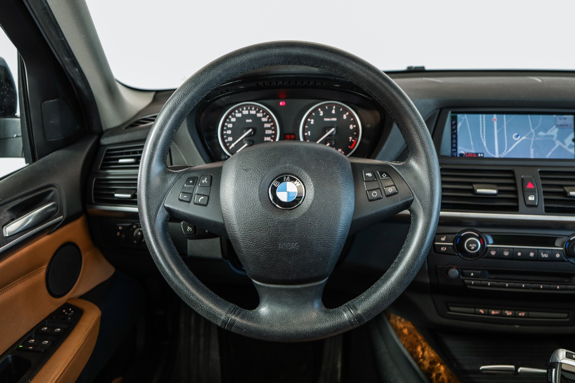 BMW X5 xDrive 30i (3.0si) Steptronic-image-10