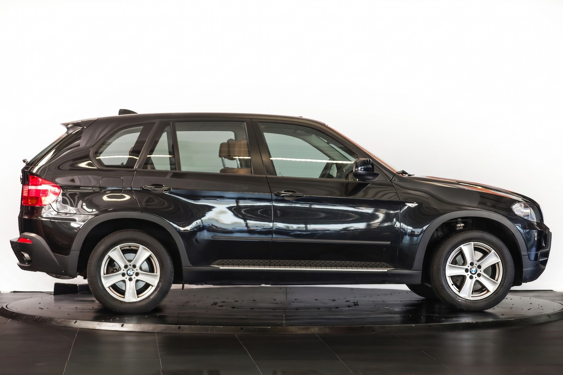 BMW X5 xDrive 30i (3.0si) Steptronic-image-4