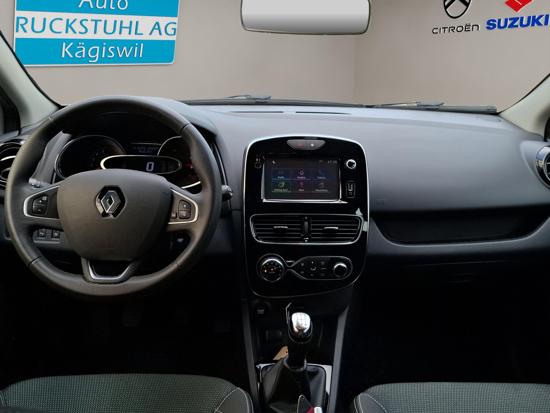RENAULT Clio Grandtour 0.9 TCe Intens S/S-image-8
