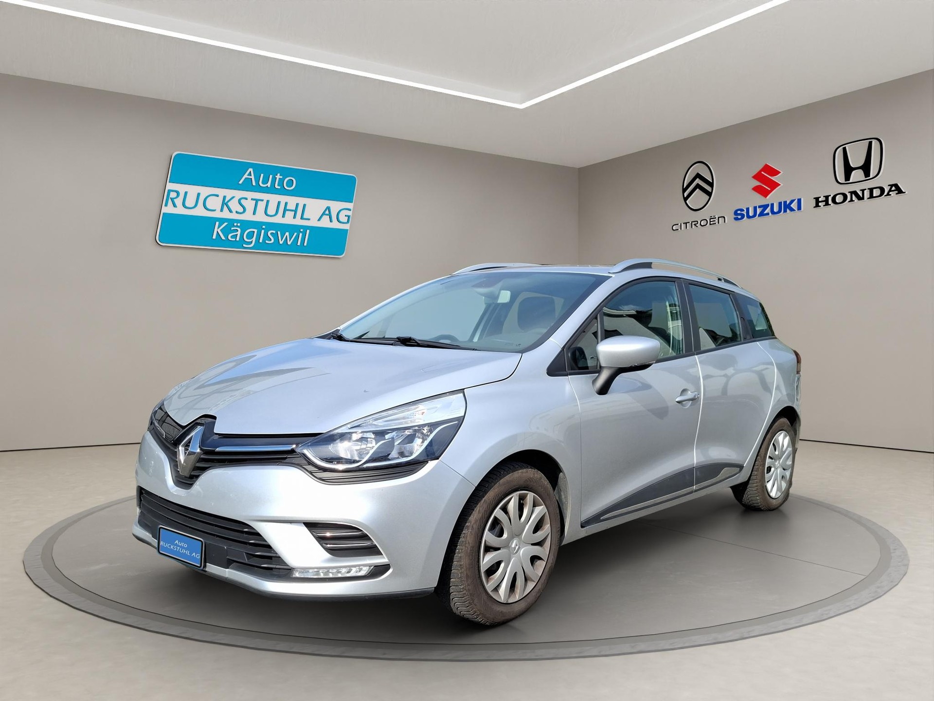 RENAULT Clio Grandtour 0.9 TCe Intens S/S-image-0
