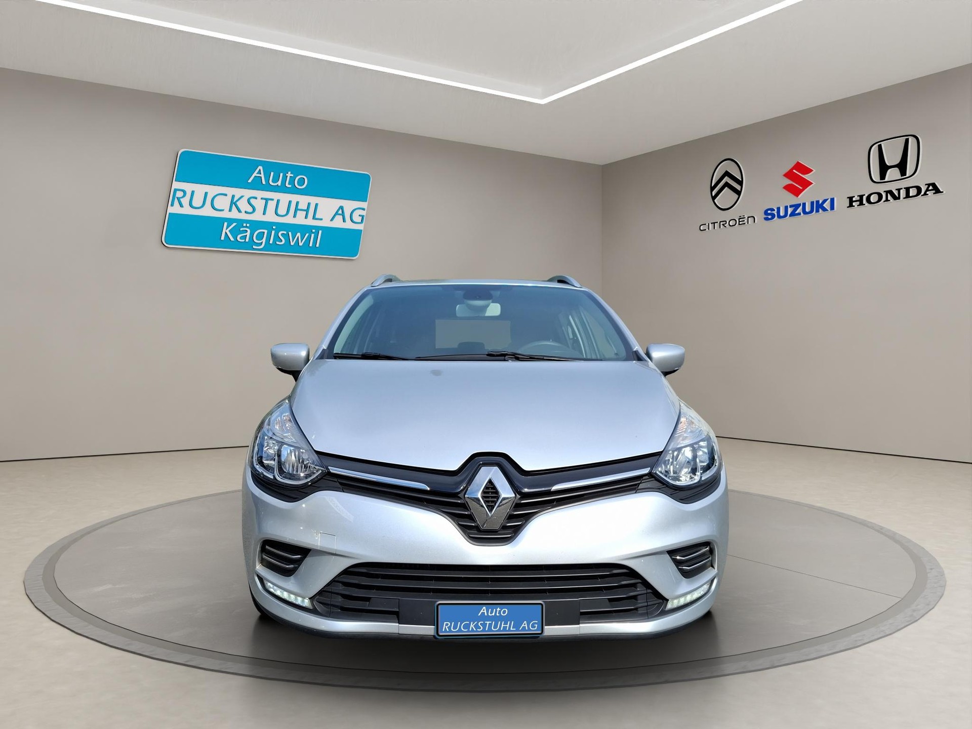RENAULT Clio Grandtour 0.9 TCe Intens S/S-image-2
