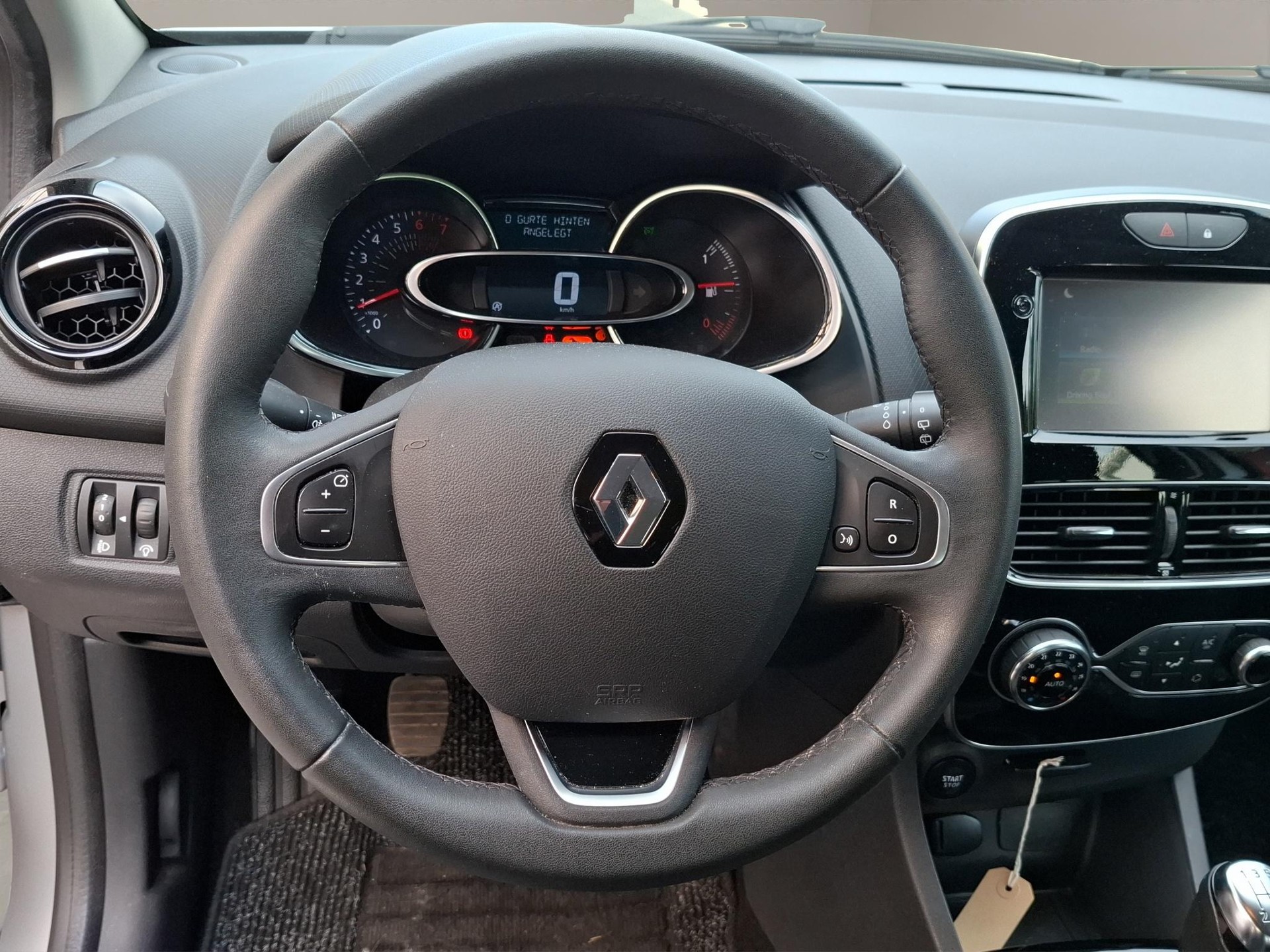 RENAULT Clio Grandtour 0.9 TCe Intens S/S-image-6