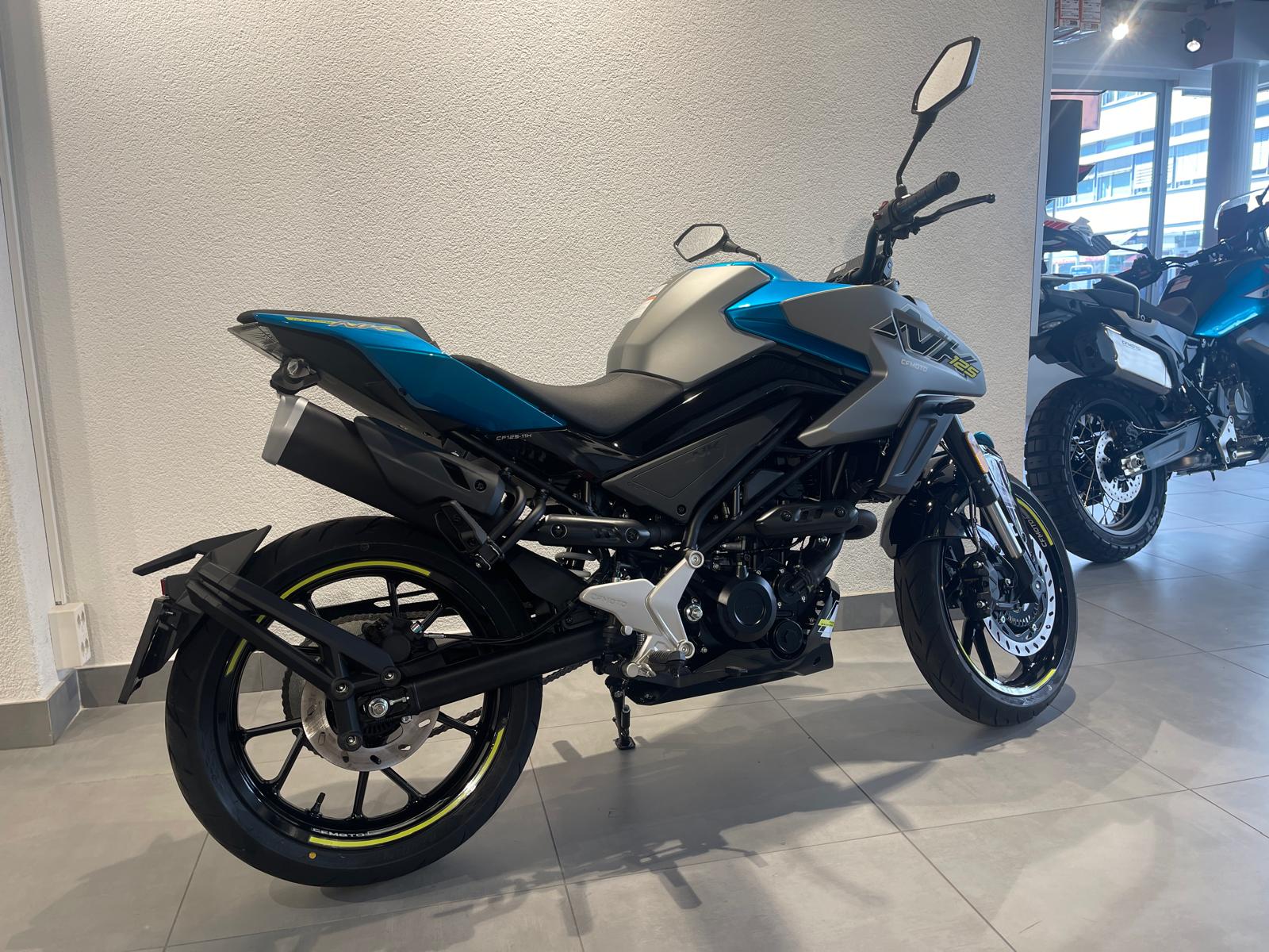 CF MOTO 125 NK | Neu | Ab Lager verfügbar | Naked Bike | 125cc | Garantie-showroom-element-3